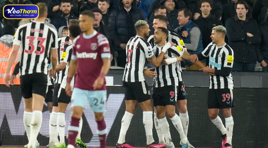 West Ham vs Newcastle: 5 lần chạm trán gần nhất đầy bùng nổ 4 Alexander Isak - "hung thần" của West Ham với bàn thắng mở tỷ số trong trận lượt đi mùa giải 2025/26.
